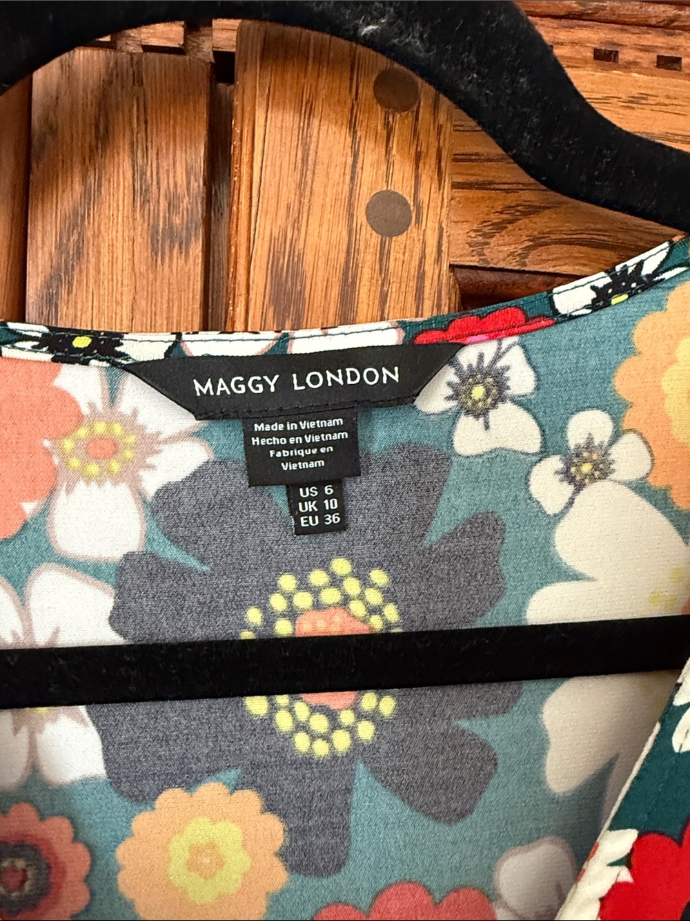 Maggy London floral knee length dress - Picture 2 of 5